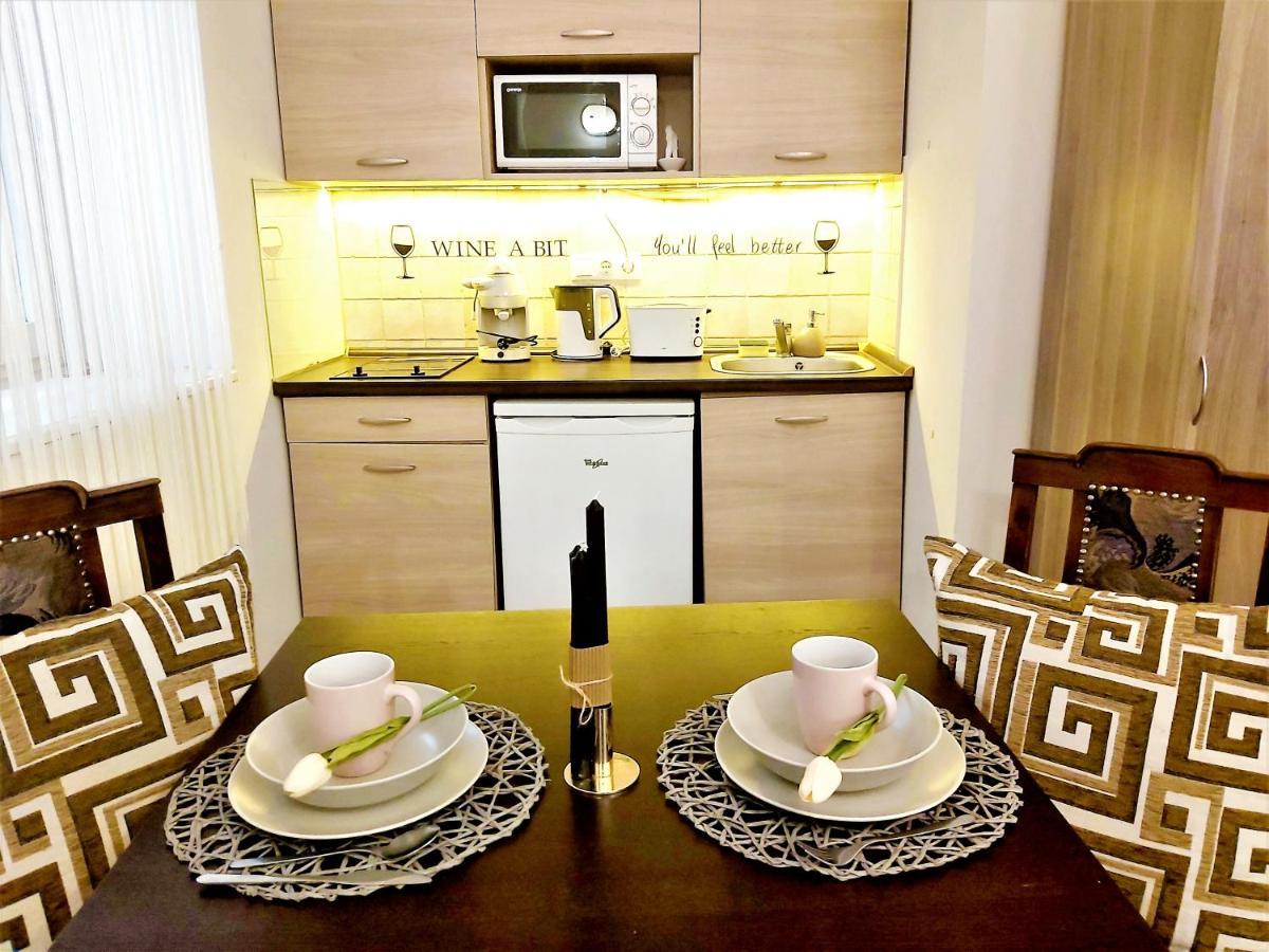 شقة Nora Studio Apartman - إغير المظهر الخارجي الصورة