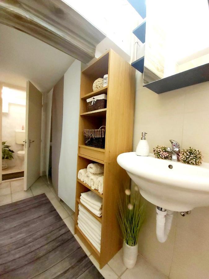 شقة Nora Studio Apartman - إغير المظهر الخارجي الصورة