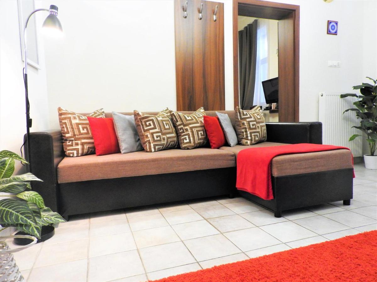 شقة Nora Studio Apartman - إغير المظهر الخارجي الصورة