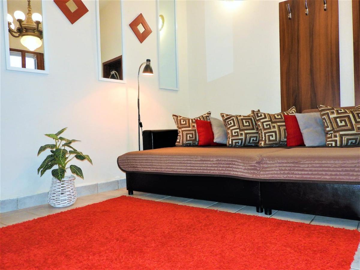 شقة Nora Studio Apartman - إغير المظهر الخارجي الصورة